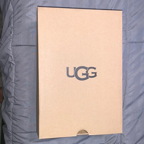 All black Ugg’s boots - Picture 1 of 7